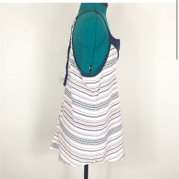 Athleta coastal dunes striped blue tank top - Picture 4 of 9